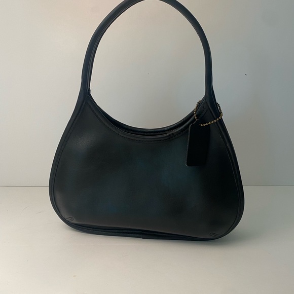 Vintage Coach 9027 Mini Ergo Black Leather Purse Bag Adorable! - Picture 2 of 11